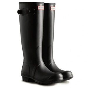 Hunter Tall Rain boots (Black) - barely worn - in great condition!
